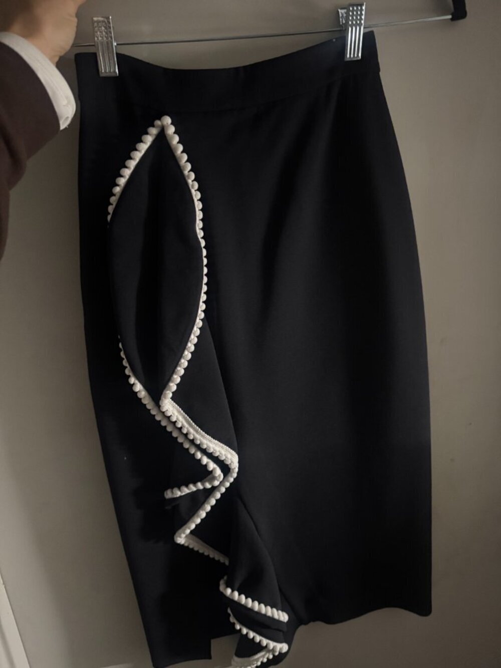 Alexis XS Black White Ruffle Midi Skirt (tailored to XXS)
